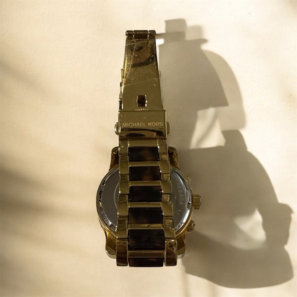 (MT433) Michael Kors Gold Chronograph Watch - Picture 5 of 6
